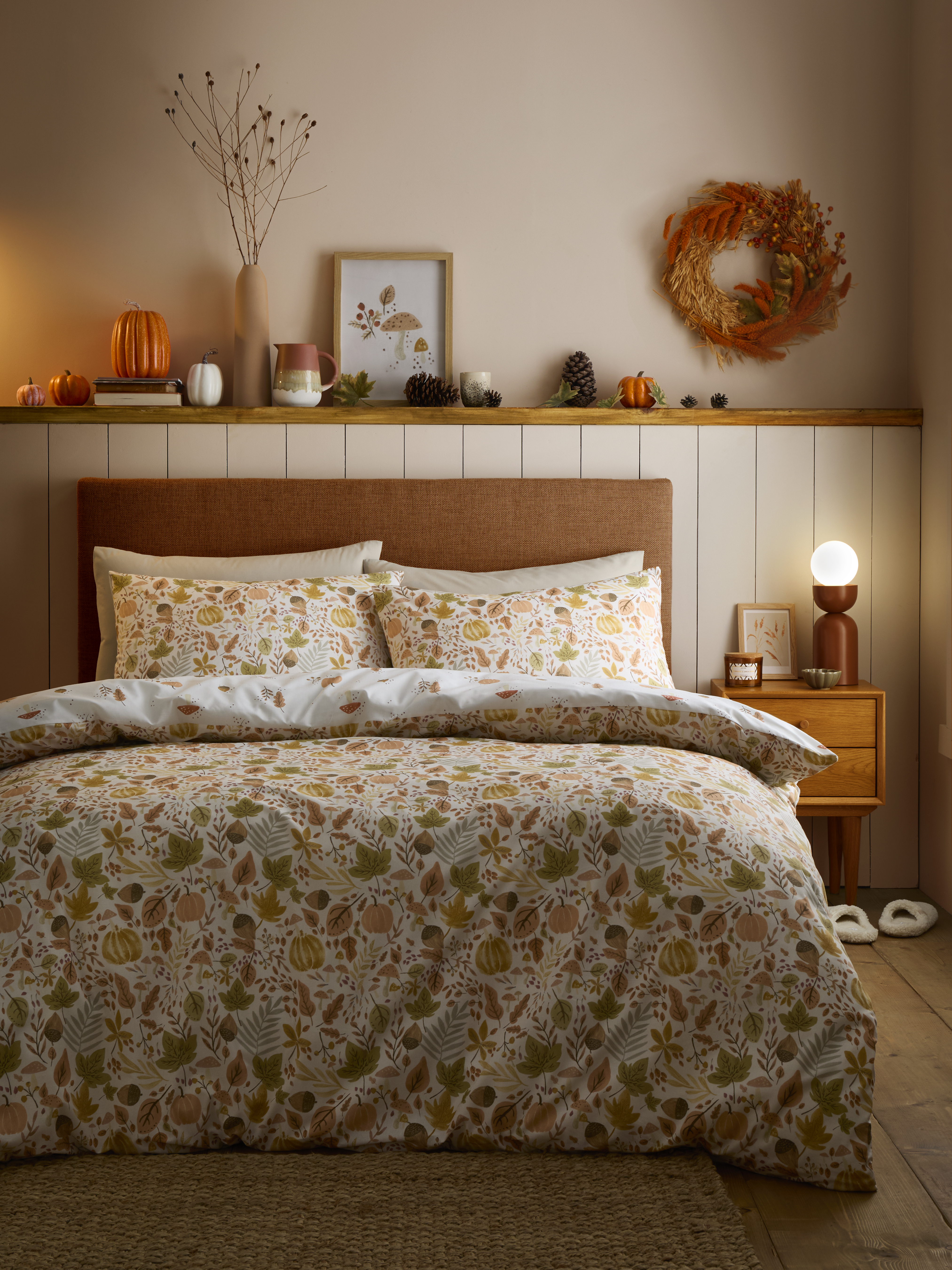 UW Home Dreams & Drapes - Autumn Foliage Duvet